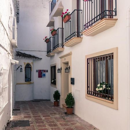 The Carpenter'S Boutique Apartments Marbella Exteriör bild